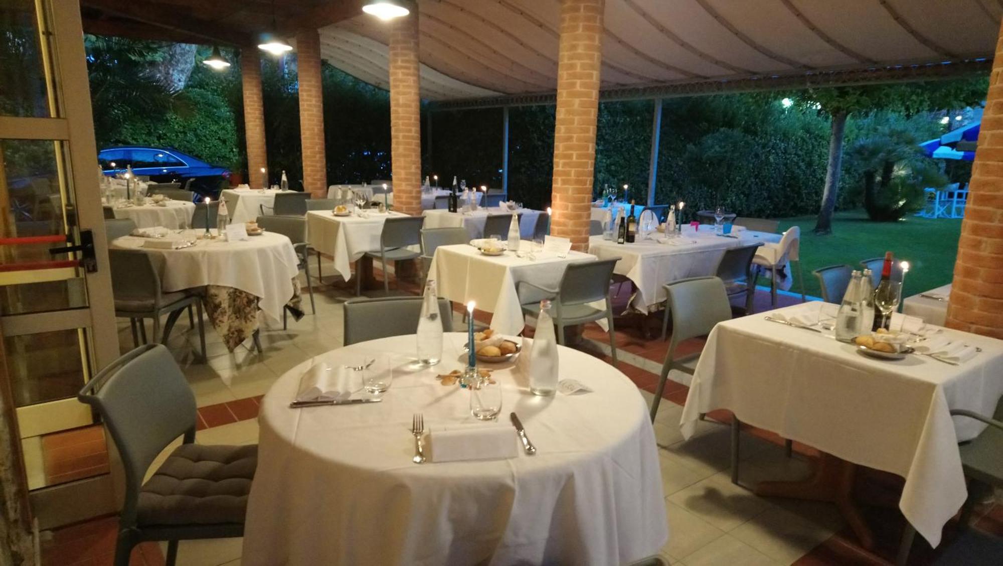 Hotel Regina Форте-деи-Марми Экстерьер фото